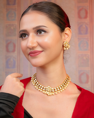 Urvashi Necklace