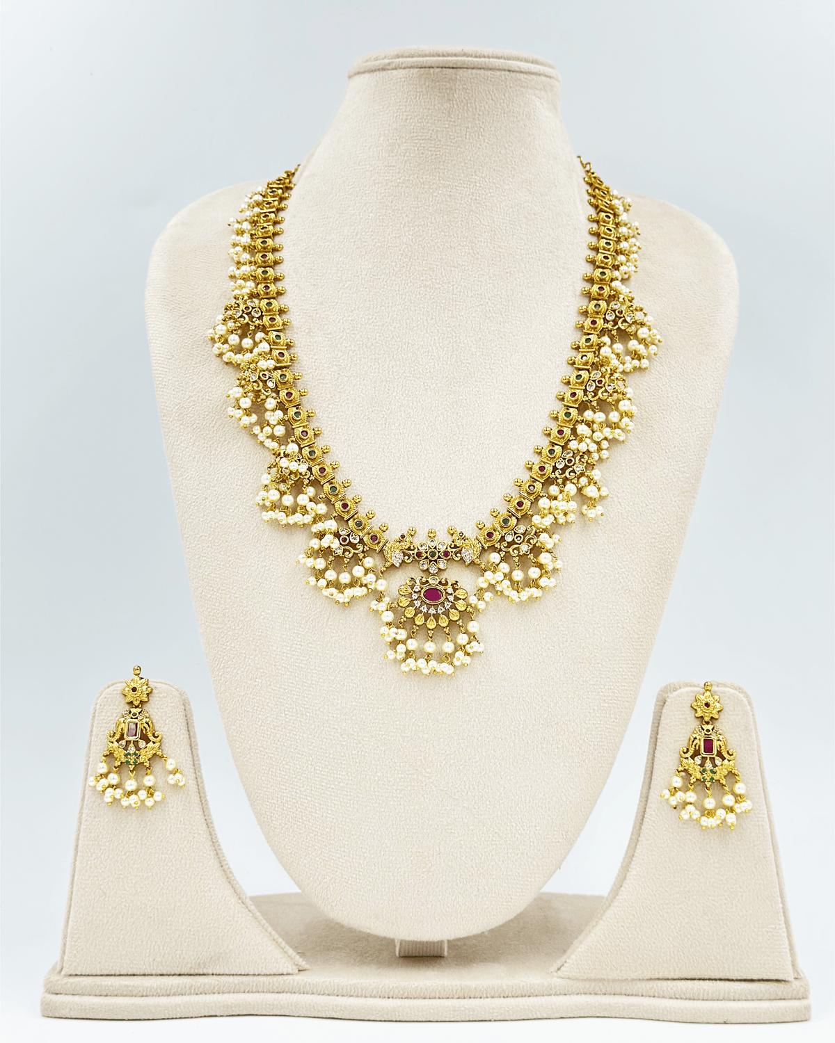 Saanvi Necklace